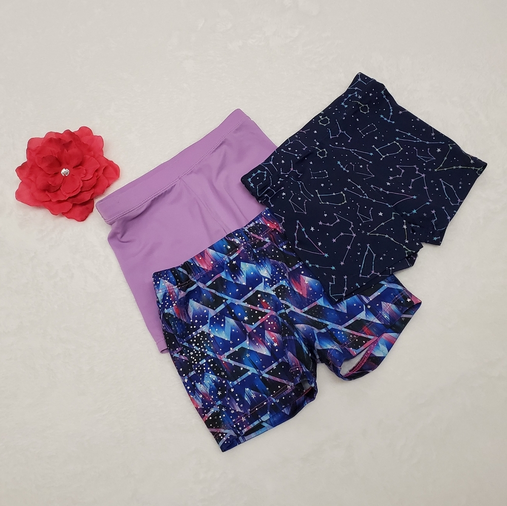💜Girls Exercise Shorts Lot
